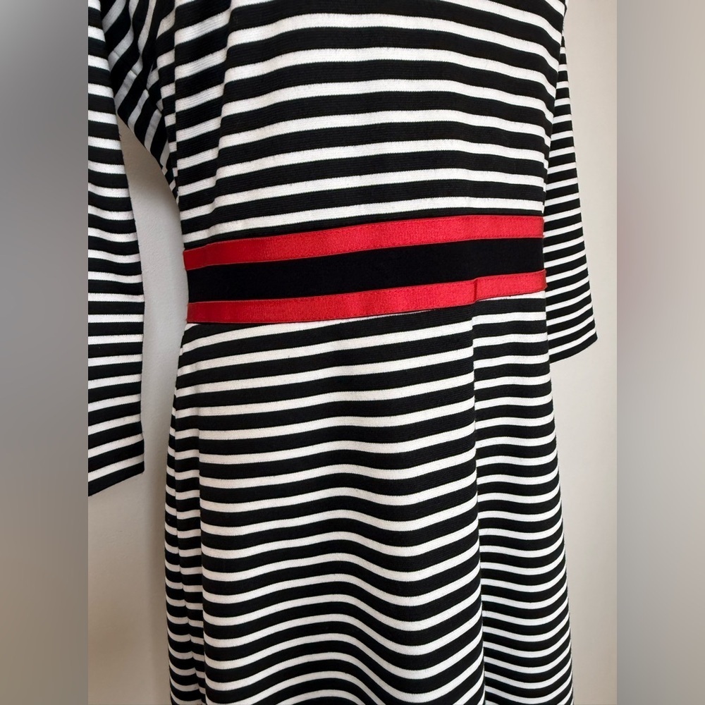 Draper James ‘Persley’ Ponte Red Black White Striped Dress Women’s Size Medium - Picture 8 of 10